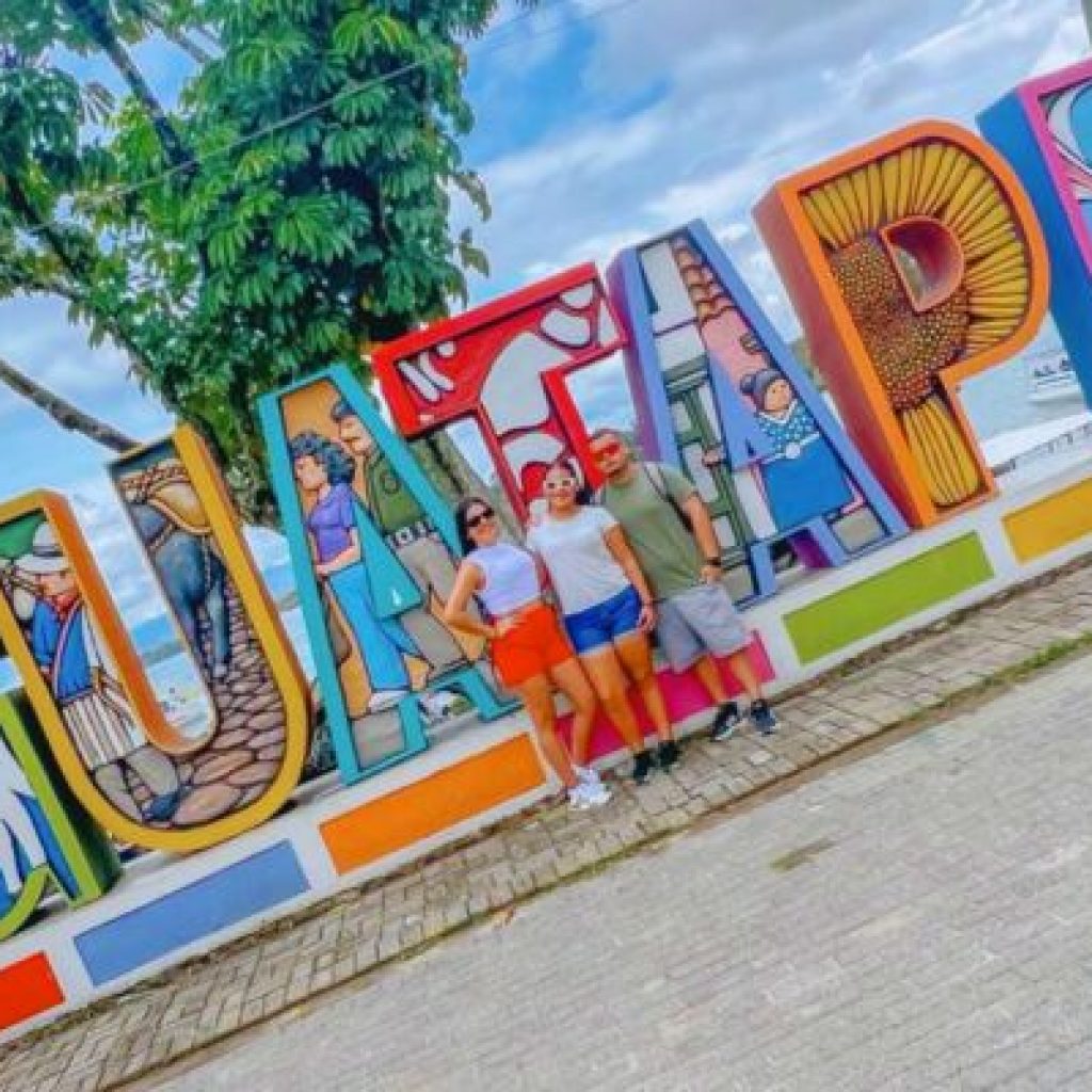 tour-guatape-letras